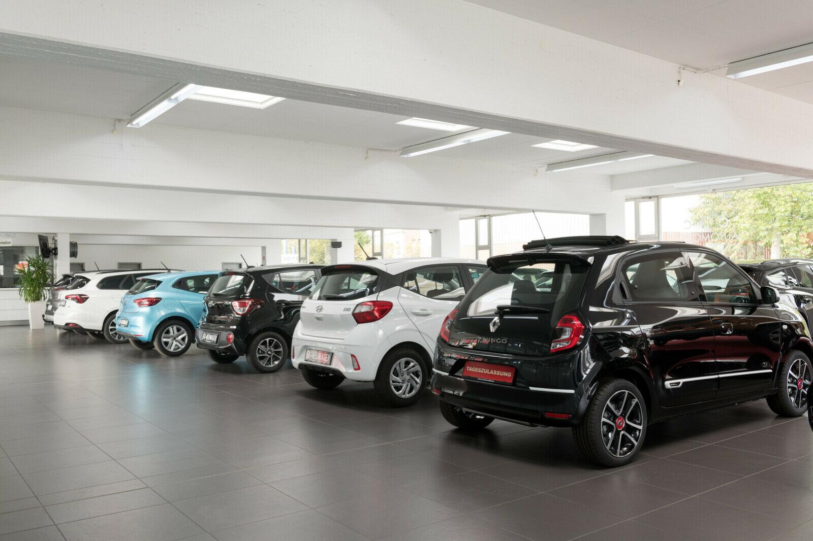 showroom-image-bottom