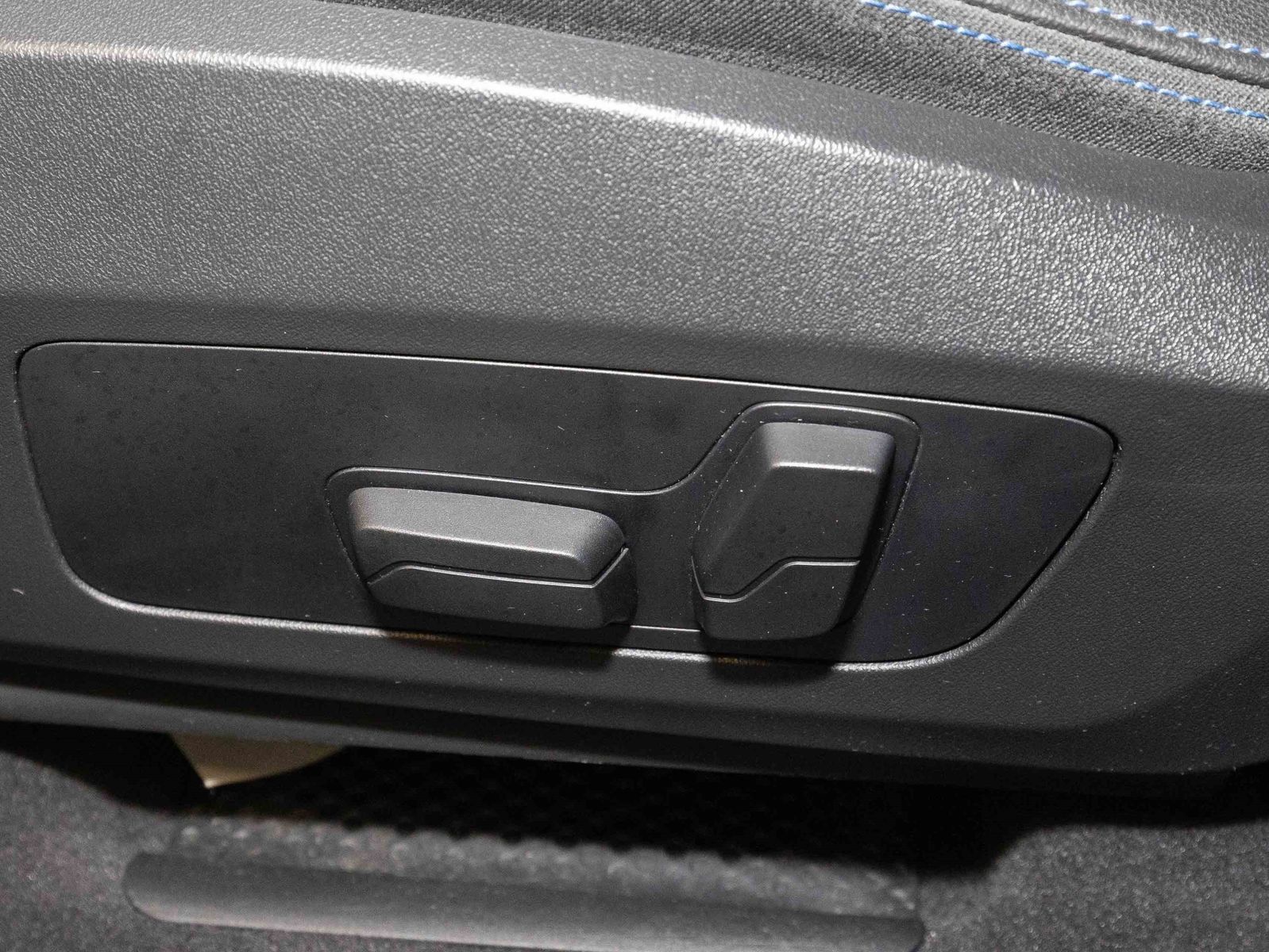 BMW 223 Active Tourer - Bild 12