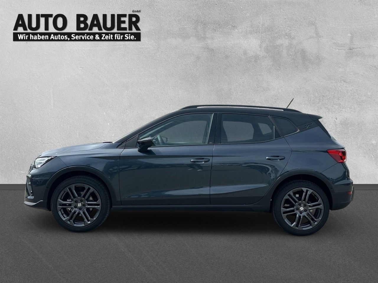 Fahrzeugabbildung SEAT Arona FR Black Edition 1.5 TSI 110 PS DSG - mit KI generiert/bearbeitet