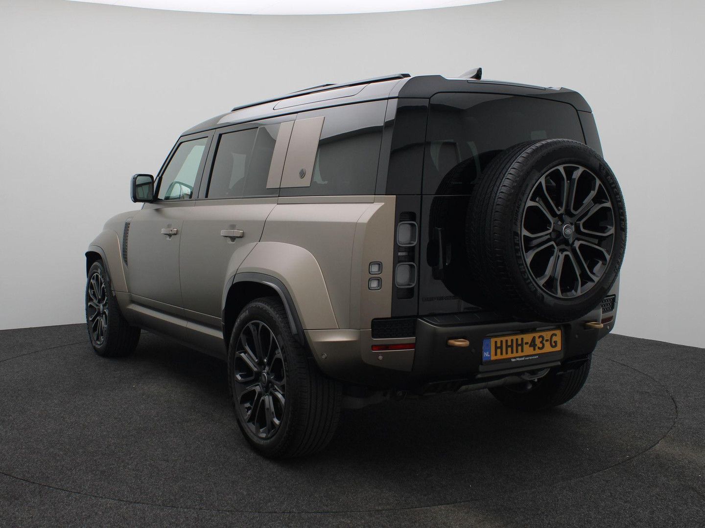 Land Rover Defender 110 4.4 P635 Octa | 6D Dynamics | 22" imagem 3