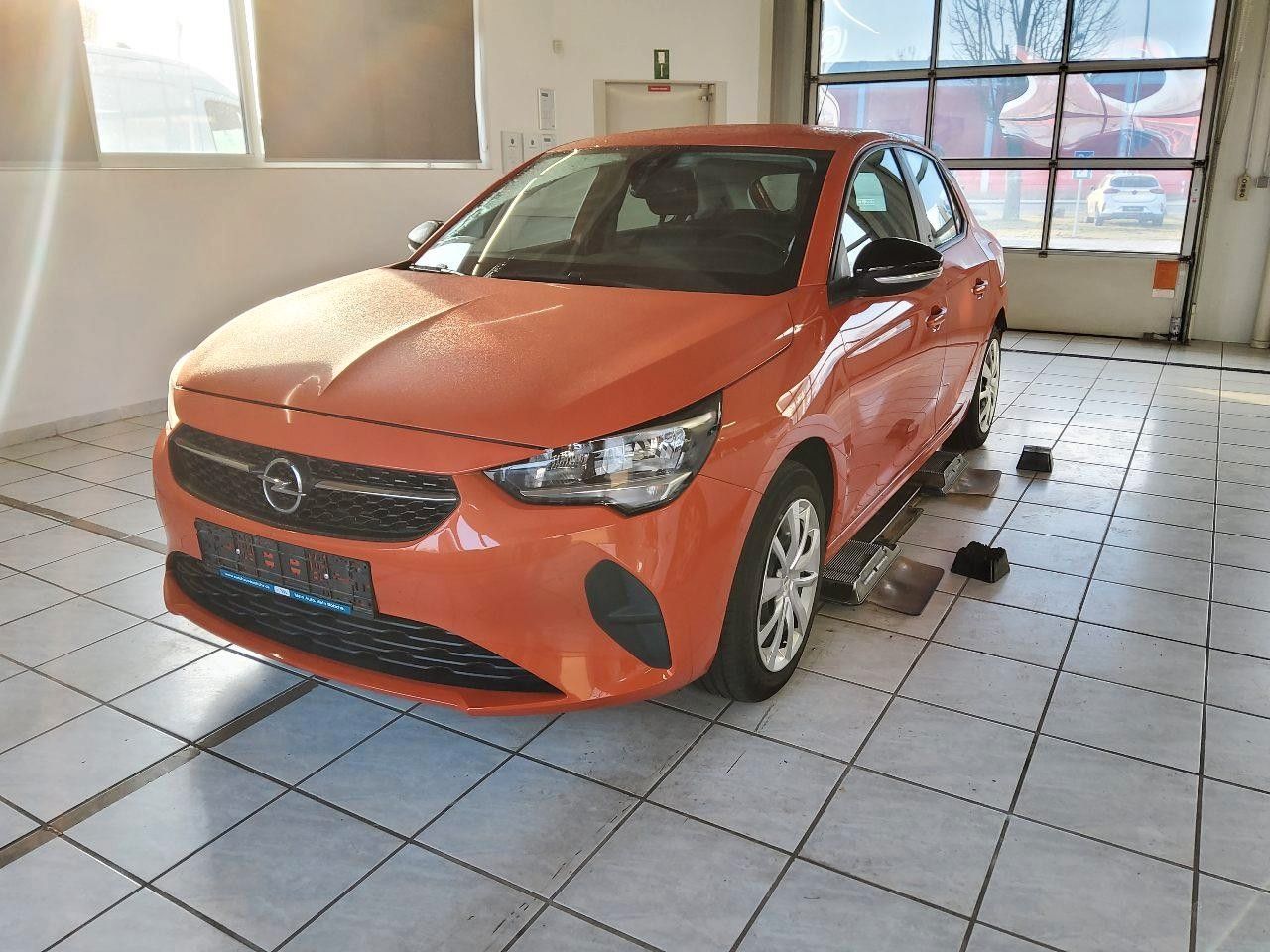 Fahrzeugabbildung Opel Corsa-e F EDITION 7KW NAVI/VIRT/TEMP/DAB/WÄRMEP.