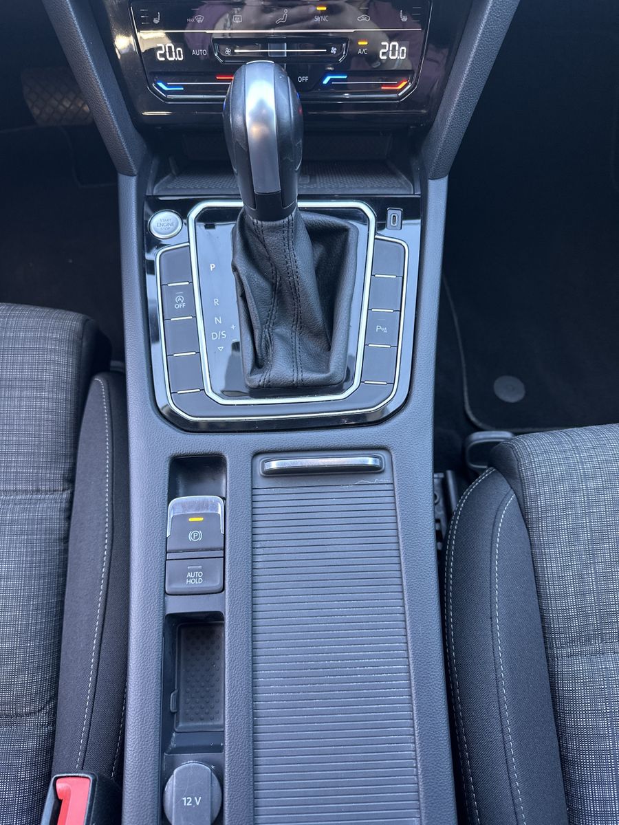 Fahrzeugabbildung Volkswagen Passat Variant 2.0 TDI DSG Business NAV+LED+KAM