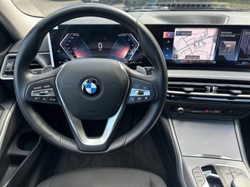 BMW 318i Touring DAB LED RFK Tempomat Parkassistent