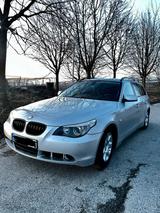 BMW e61 523i - BMW 5er Reihe aus 2006: Kombi