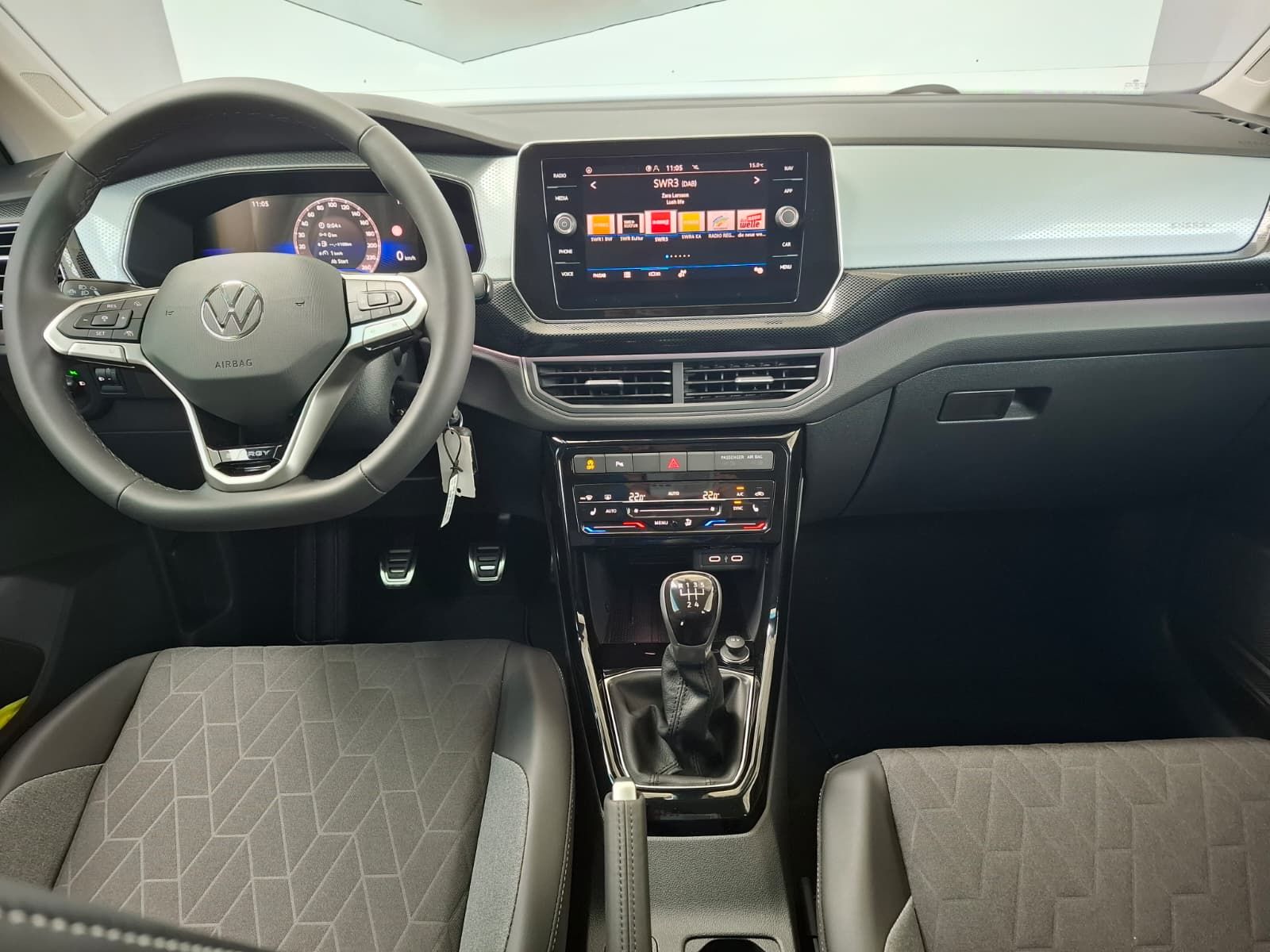 Fahrzeugabbildung Volkswagen T-Cross Energy 1.0 TSI 70 kW + LED +ACC +LaneAss