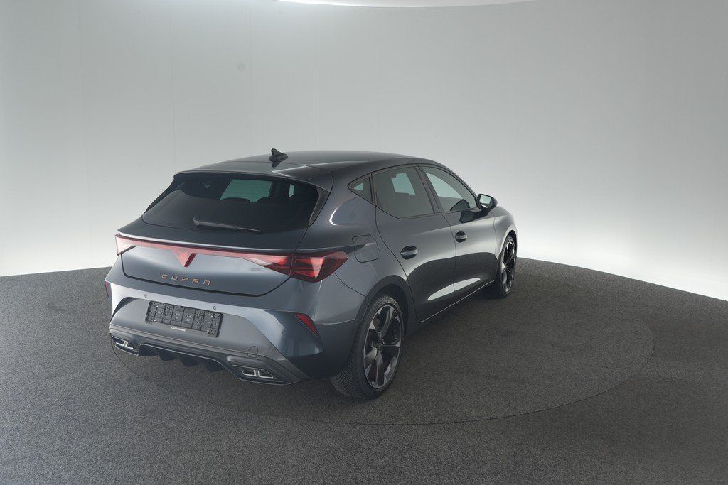 Cupra Leon 2.0 TDI DSG Matrix ACC Kamera App Connect imagem 2