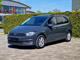 Volkswagen Touran Comfortline (7-Sitzer, Pano, Kamera, AHK) - Volkswagen: Kleinbus, Sitzer