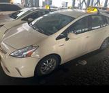 Toyota Prius 2013, zugelassene Taxi - gebrauchte Toyota Prius aus dem Jahr 2013