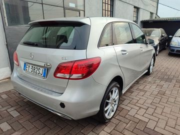 Mercedes B 180 - 6