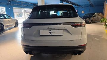 Porsche Cayenne - 9