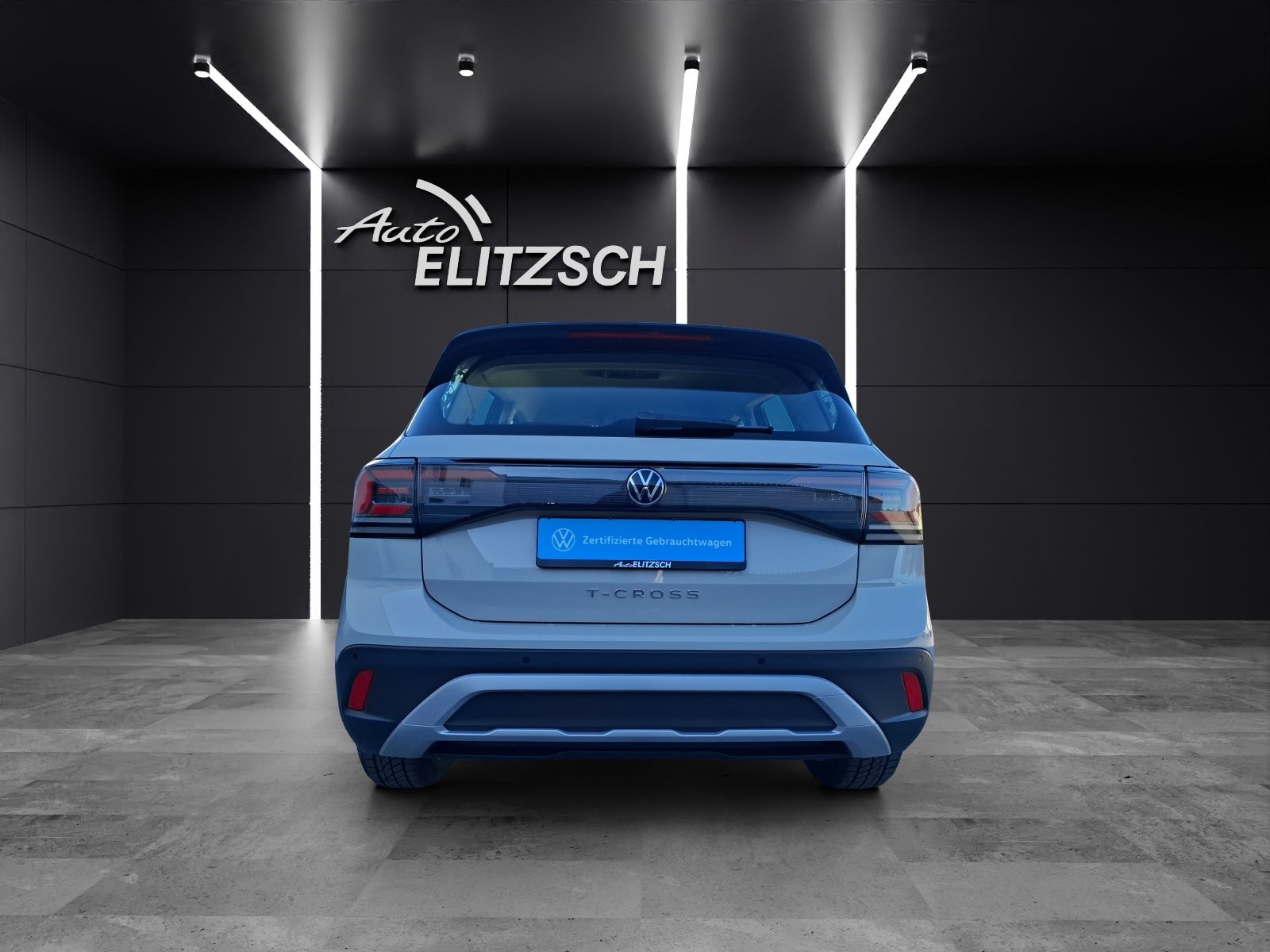 Fahrzeugabbildung Volkswagen T-Cross TSI Life DSG LED Navi AID ACC PDC SH LM