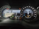 Ford S-Max 2.5 Titanium m. Panoramadach - Ford S-Max Titanium mit Hybrid-Antrieb (Benzin/Elektro)
