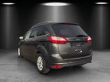 Ford C-Max 1.5 EcoBoost Grand Titanium - Ford Grand C-Max mit Benzin-Antrieb: Van, Schaltgetriebe