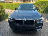 BMW X3 xDrive20d Advantage | 60.500km | 1. Hand - BMW X3 Gebrauchtwagen in Köln