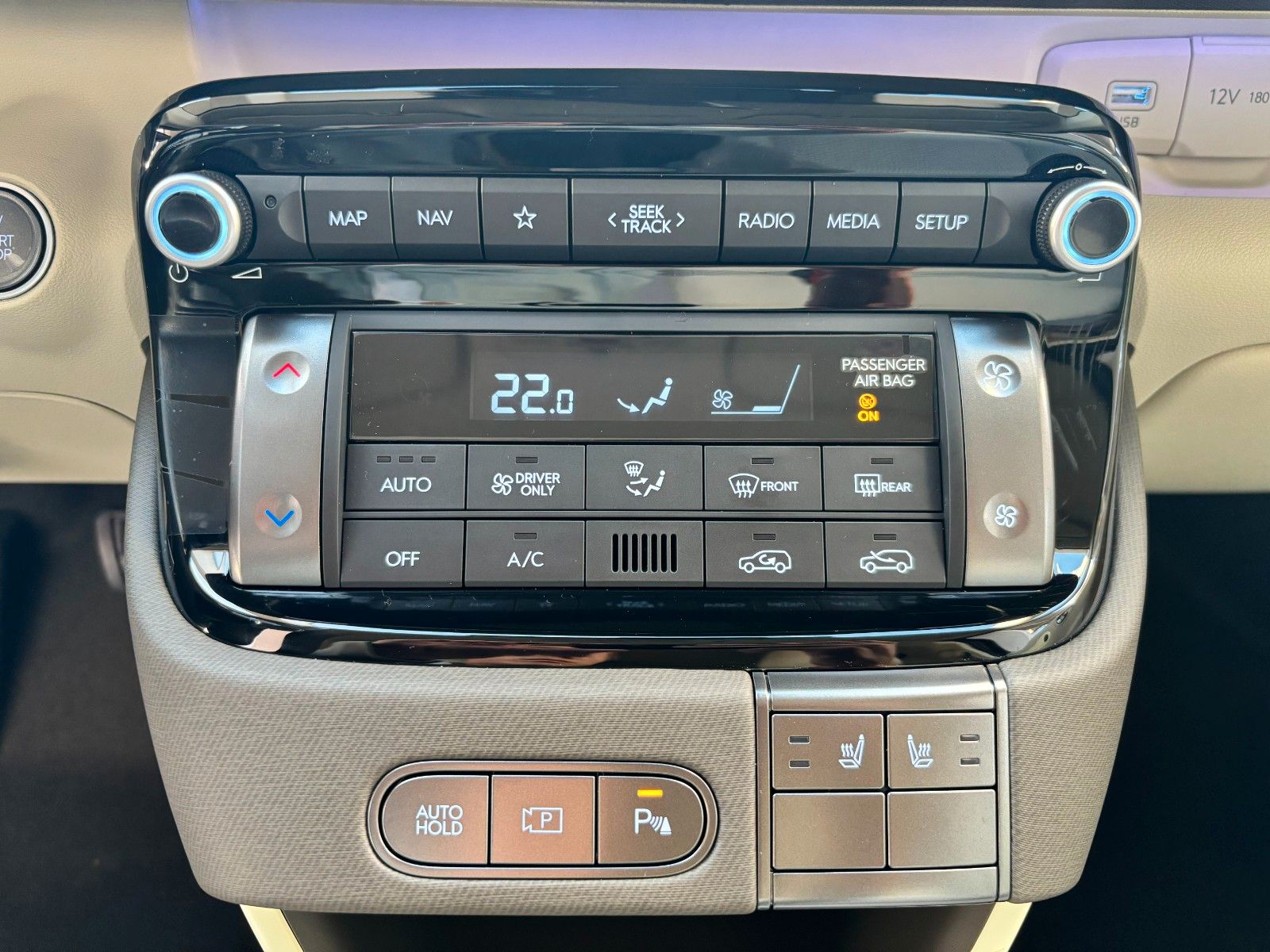 Fahrzeugabbildung Hyundai INSTER 49 kWh Prime 360°/V2L/Ambiente!