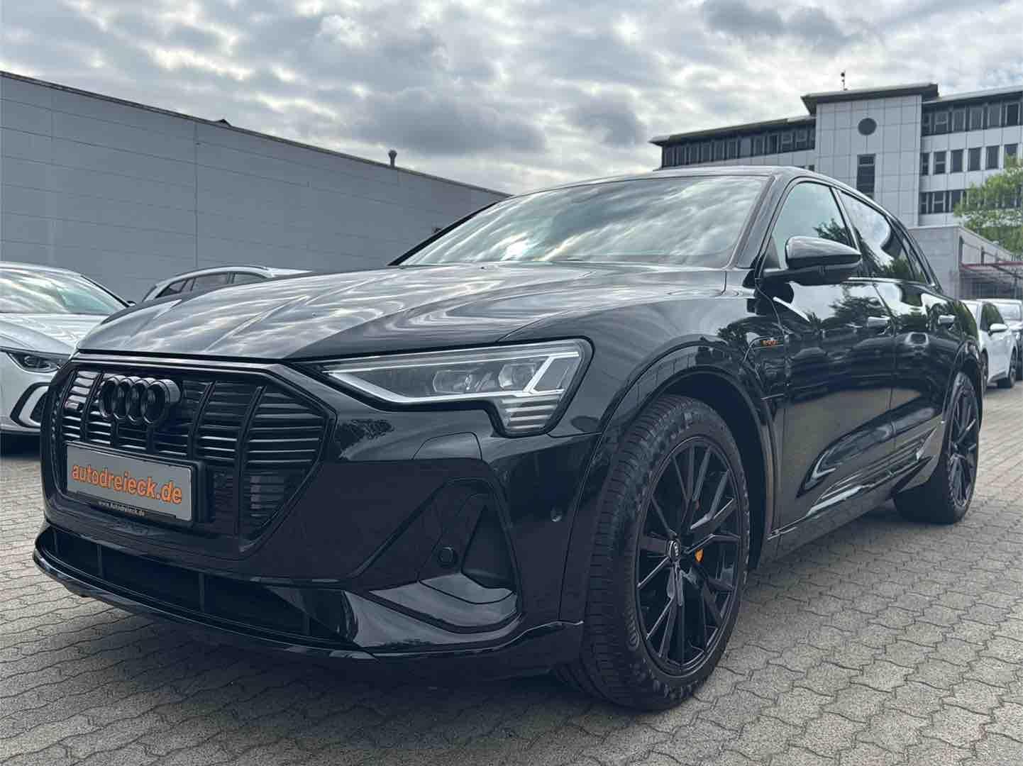 Audi e-tron 55 2x S line BLACK EDITION PANO 21Z SHZ