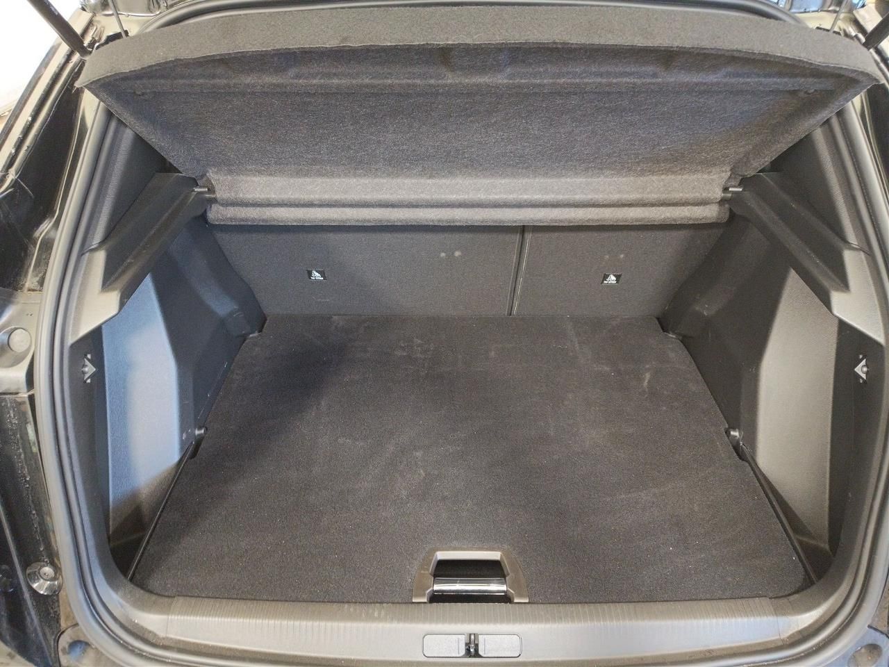 Fahrzeugabbildung Peugeot 2008 Hybrid GT+Navi+Sitzheizung+Sitzheizung