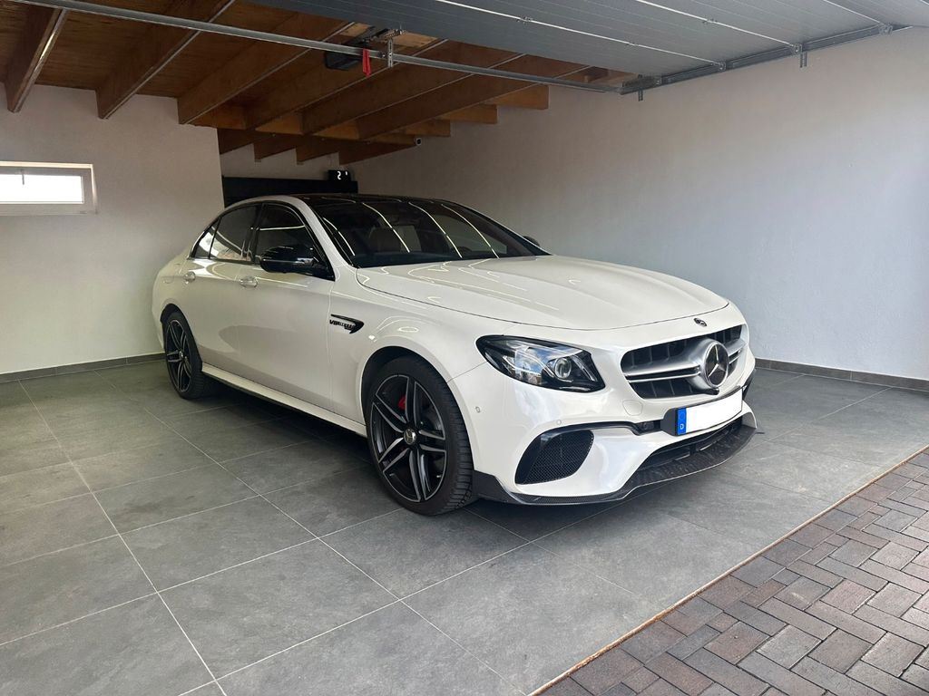 Mercedes-Benz E 63 AMG