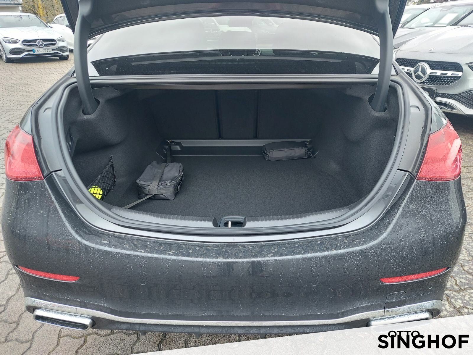 Fahrzeugabbildung Mercedes-Benz C 220 d AMG eff.3,99%+AHK+LED+Distronic+360+TOTW