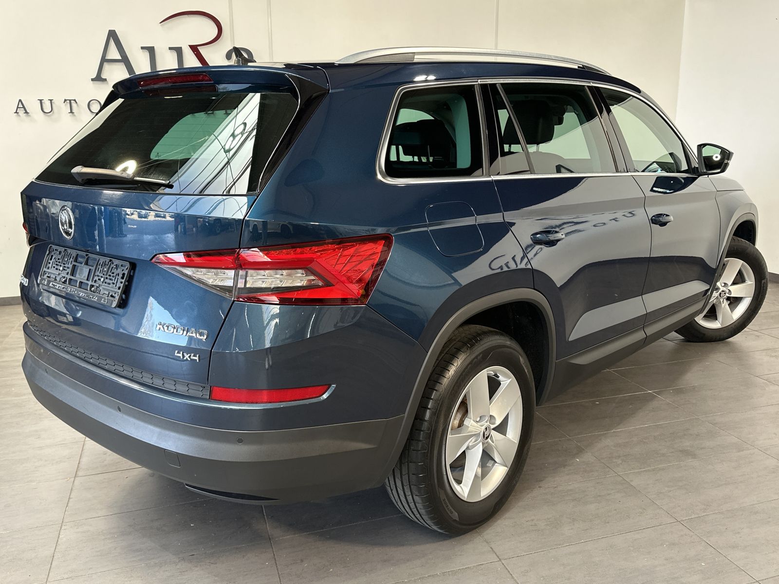 Fahrzeugabbildung SKODA Kodiaq 2.0 TSI DSG 4x4 7-Sitzer NAV+LED+PANO+VC