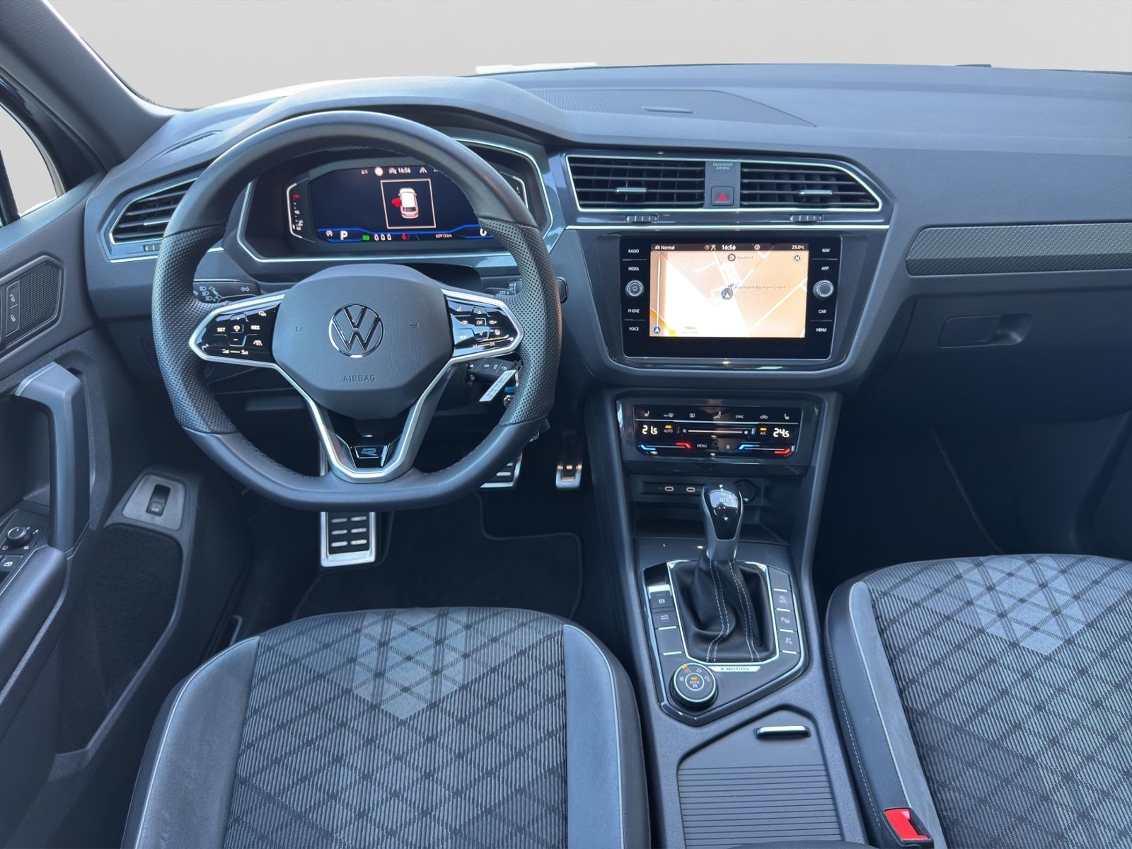 Tiguan 2.0 TDI 4MOTION R-LINE *MATRIX*AHK*NAVI*