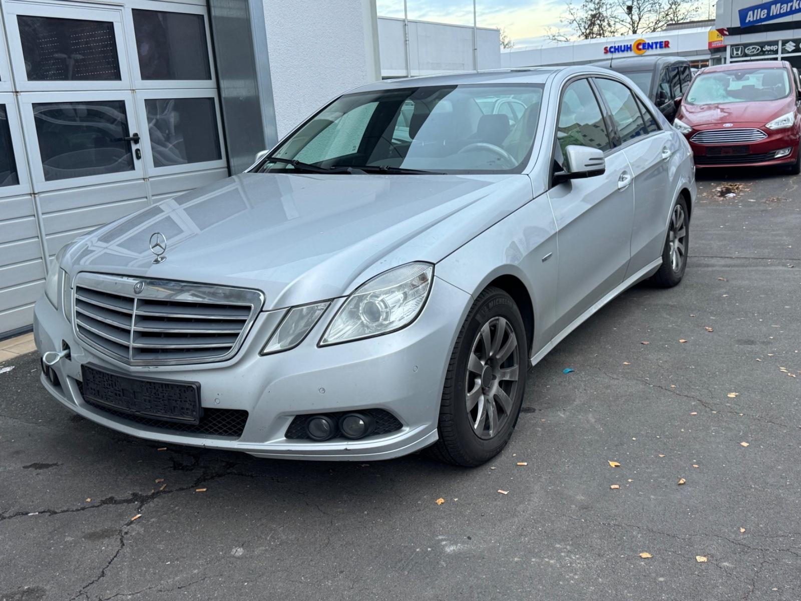 Mercedes-Benz E 220 E Limousine E 220 CDI BlueEfficiency