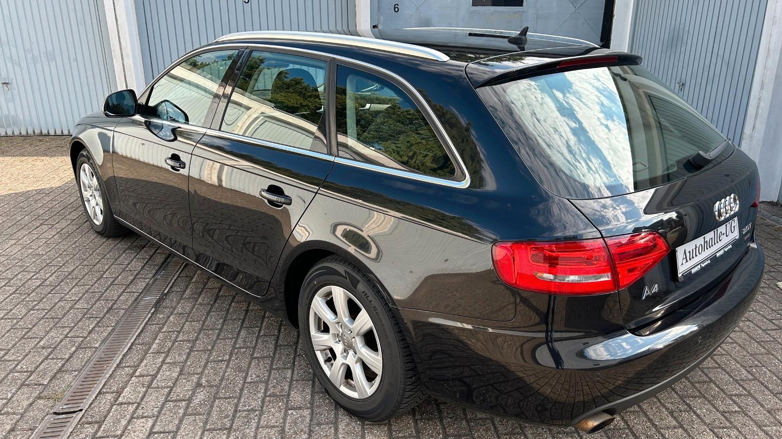 Audi A4 2009 — photo 29