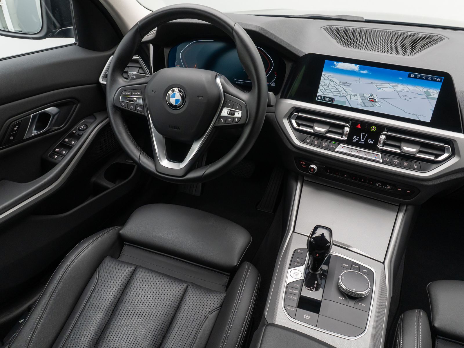 Fahrzeugabbildung BMW 320i DAB Laser Alarm Leder Komfort WLAN Sport