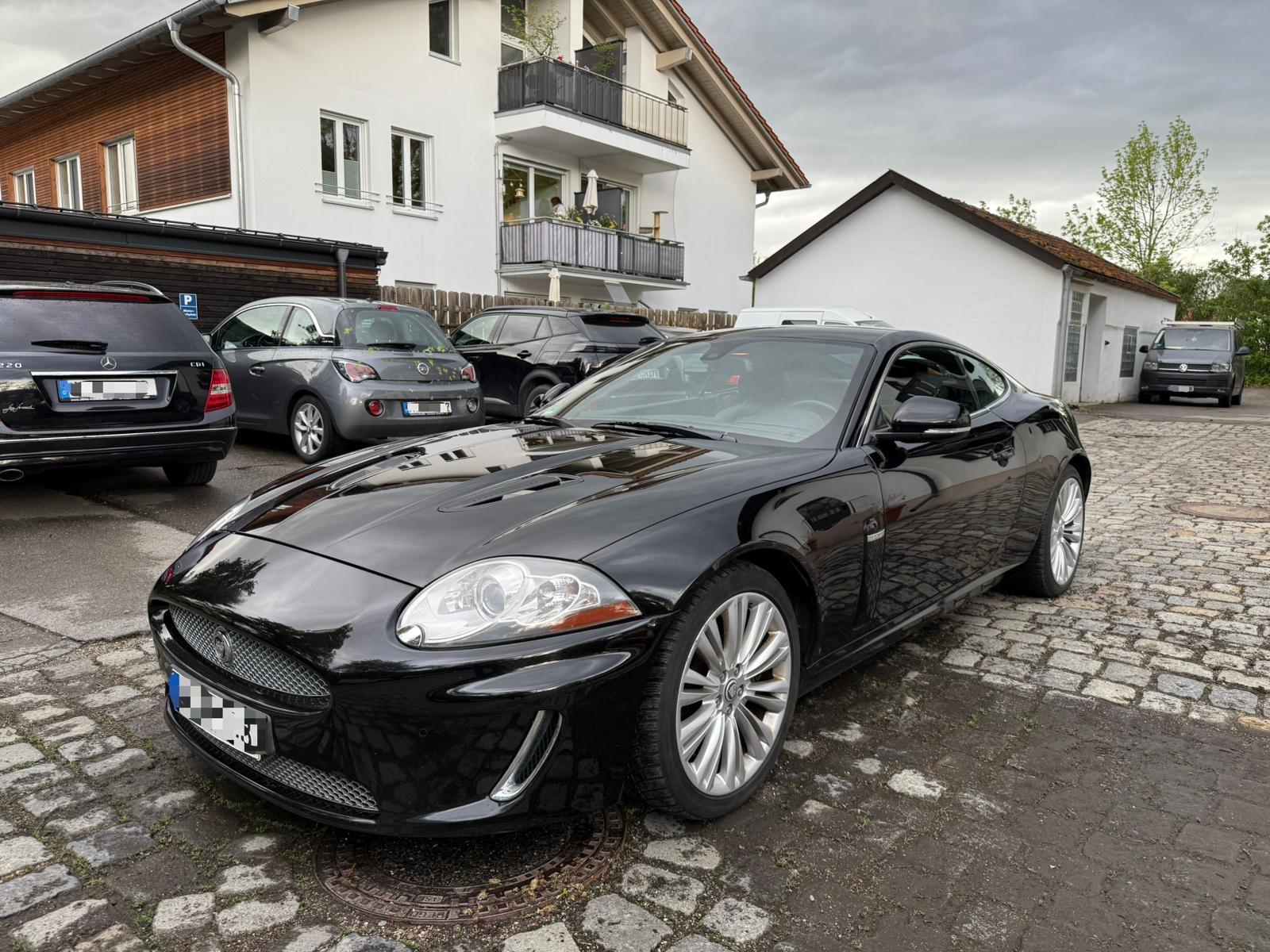 Jaguar XKR Coupe 5.0 V8*