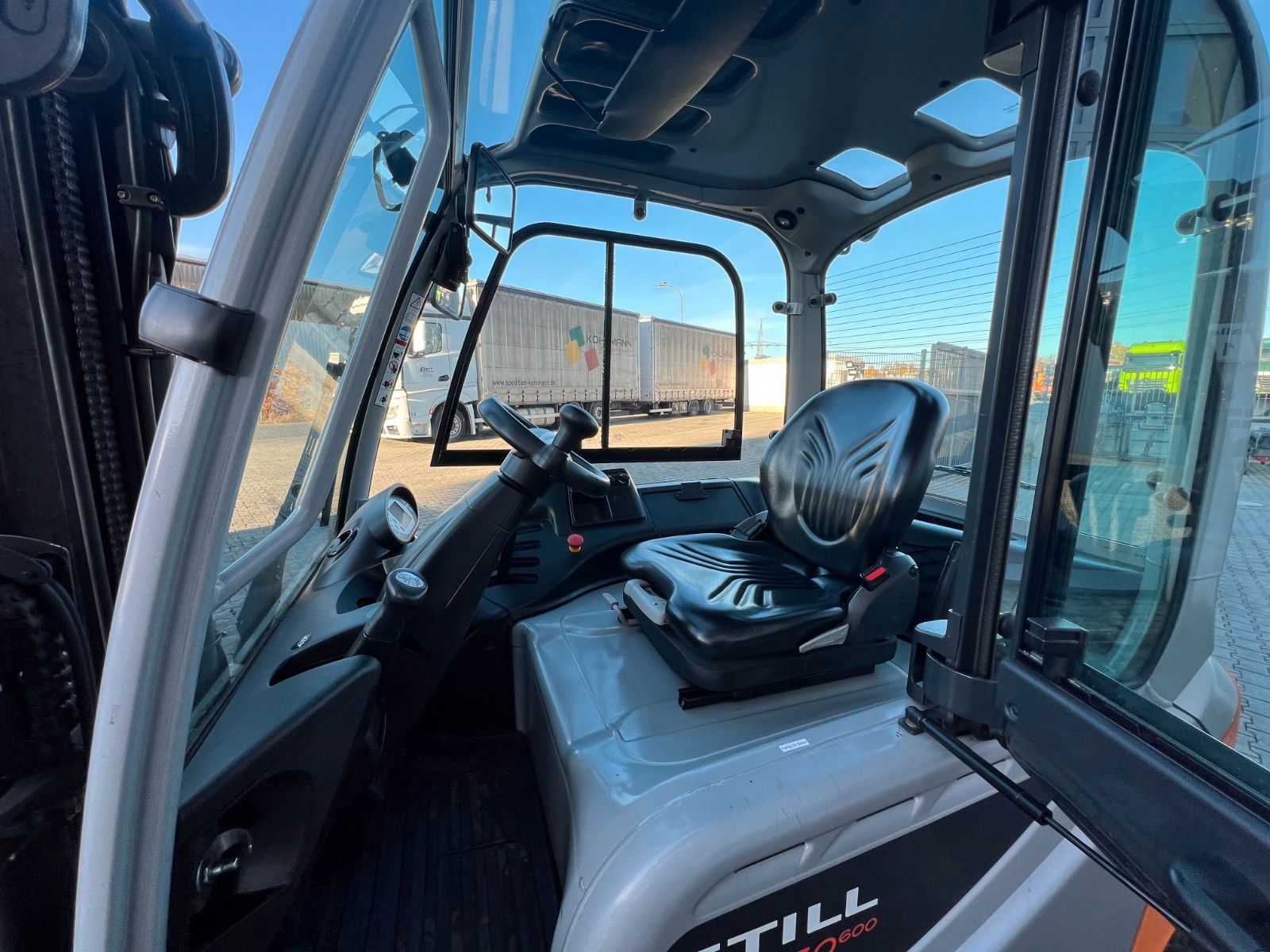 Fahrzeugabbildung Still RX60-30L/600 / 2025 / 3.957 h / 4.6m / SS