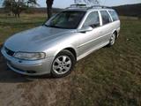 Opel Vectra Kombi 2.2 i 16 V 2001 - Opel Vectra: 16v 20