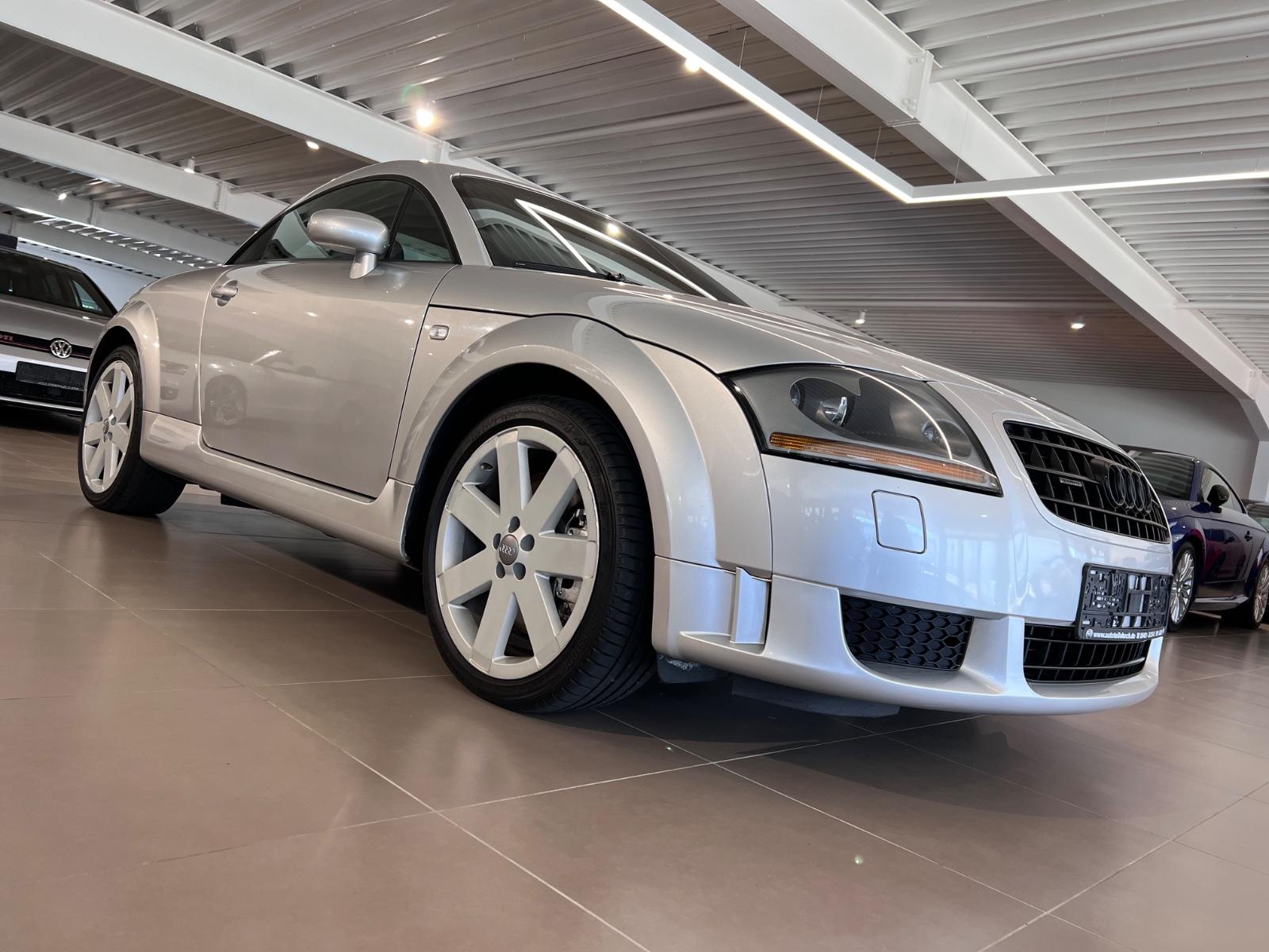 Audi TT Coupe 3.2 V6 DSG quattro BOSE NAVI KETTEN NEU