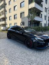 Mercedes-Benz A 45 AMG Mercedes-AMG A 45 4MATIC DCT Merced... - Mercedes AMG gebraucht