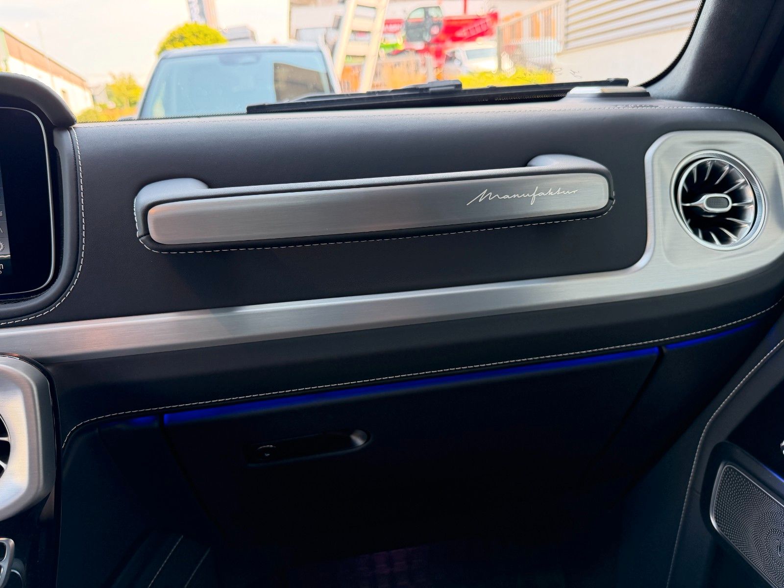 Fahrzeugabbildung Mercedes-Benz G 63 AMG Manufaktur+Drivers+TV+StdH+BURM3D+VOLL