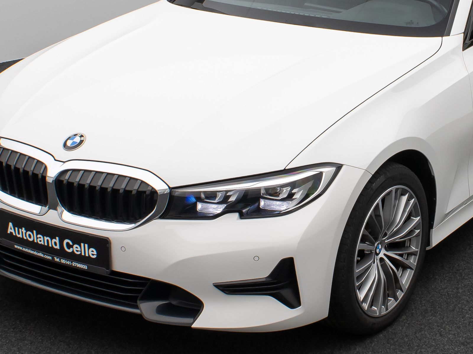 Fahrzeugabbildung BMW 320d SportLine DAB PDC Geschwindigkeitsreg Sport