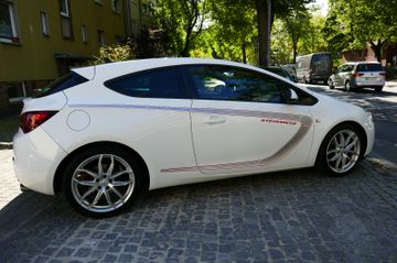 Fahrzeugabbildung Opel Astra J GTC