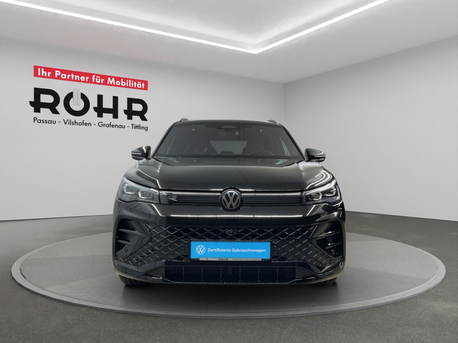 Volkswagen Tiguan R-Line 2.0 TDI Black 360 ACC SD foto 2
