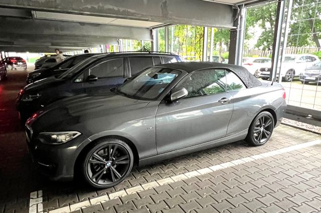 BMW 220i Cabrio Sport Line Sport Line