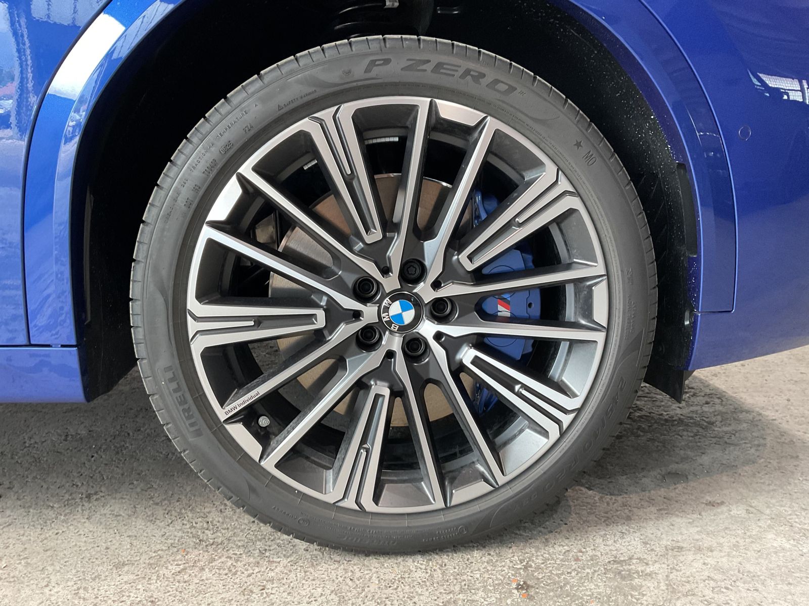 Fahrzeugabbildung BMW X2 sDrive20i 20" LMR, Komfortzugang, Parking Ass