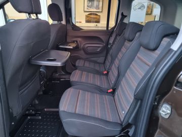 Opel Combo Life Innovation*Navi*Kamera*PDC*SHZ*