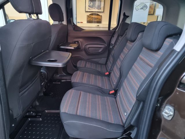 Opel Combo Life Innovation*Navi*Kamera*PDC*SHZ*