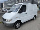 Mercedes-Benz Sprinter 208 D Kasten Kurz + Flach *wenig KM*TÜV - Mercedes-Benz D 208