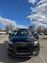 Audi Q7 schwarz - Audi Q7 aus 2014