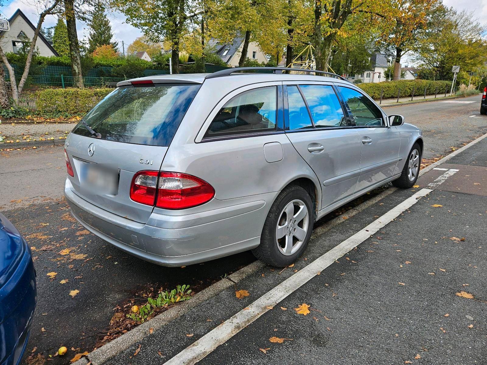 Mercedes-Benz E220 2005 — engine 150 HP (110kW)