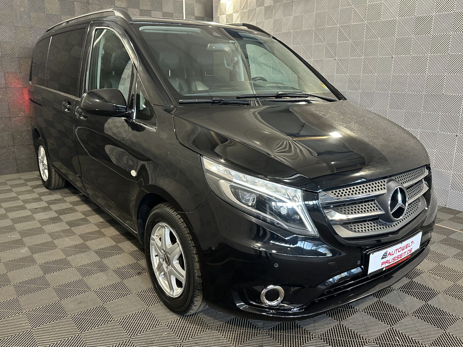 MERCEDES-BENZ Vito Tourer 116 CDI kompakt*BASE*6 STZ-LED-TEMPO