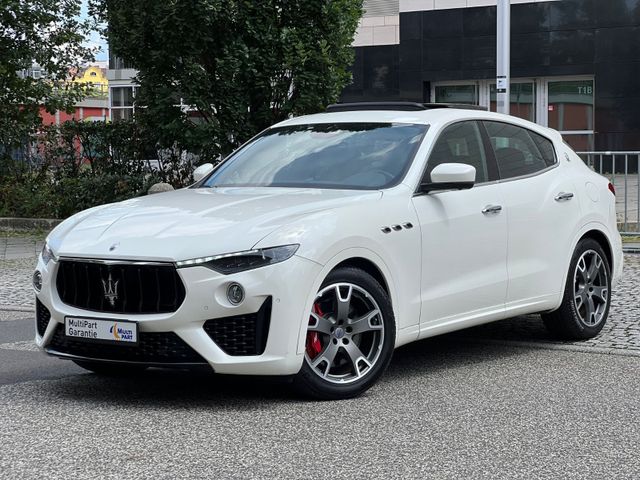 Maserati Levante Q4//PANORAMA//*CARBON PAKET*