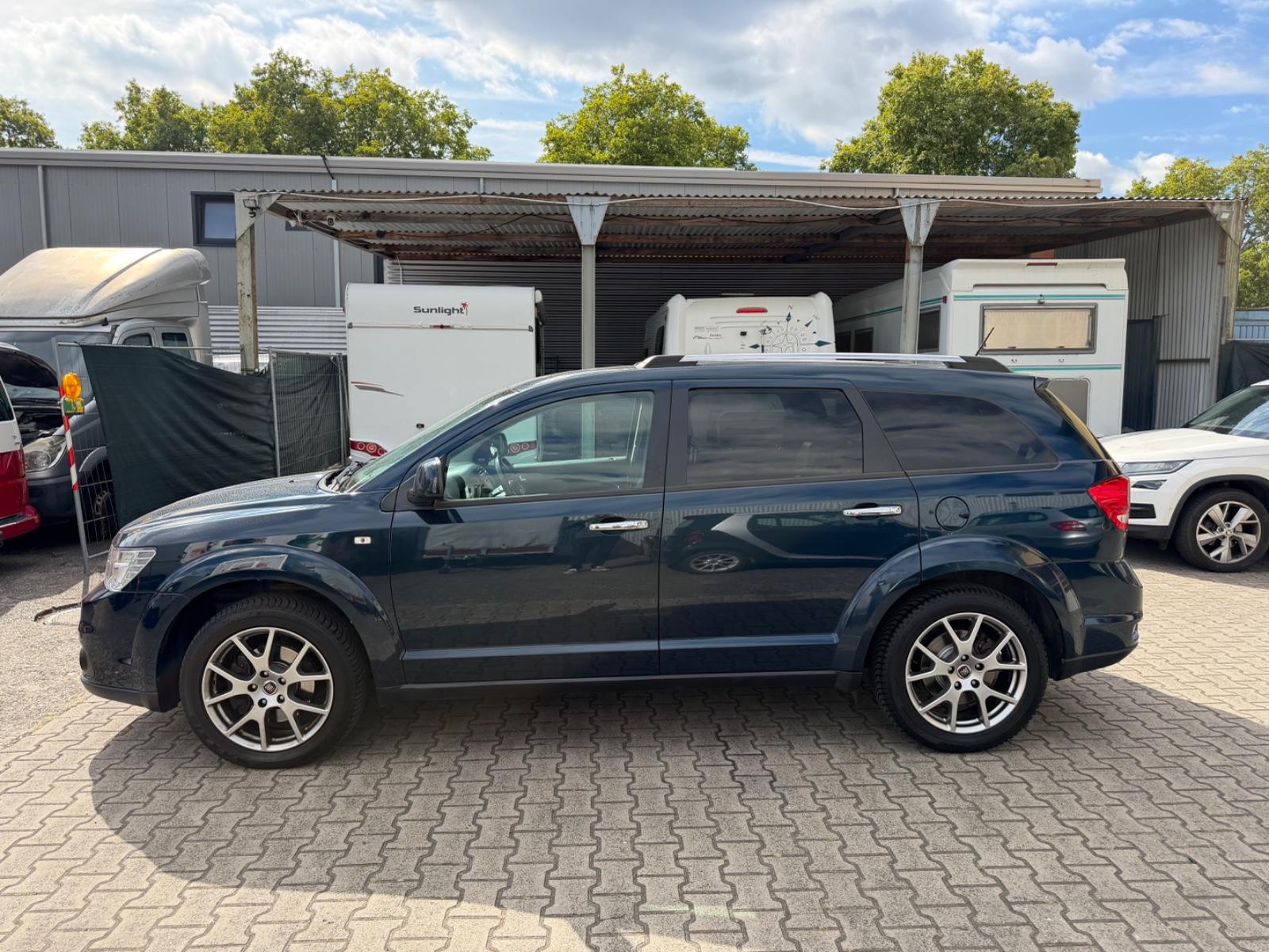 Fiat Freemont 7 Sitzer 4X4 Leder Automatik Alpine
