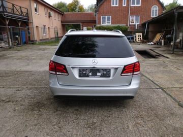 Mercedes E 220 - 5