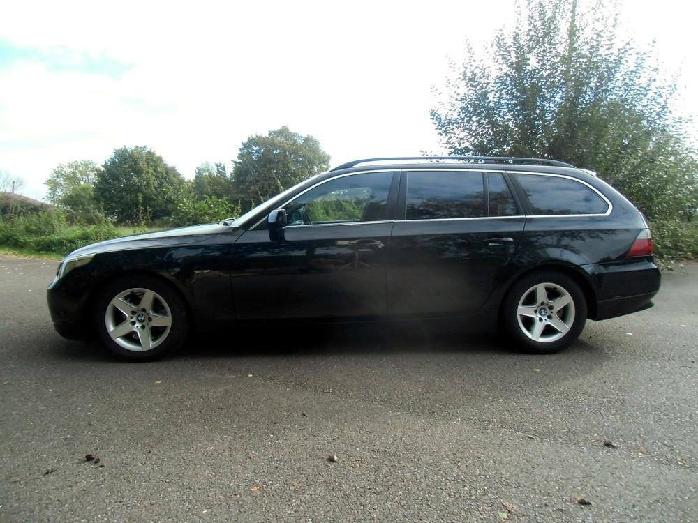 BMW 525 2004 — двигун 2.497 cm³, 177 HP (130kW)