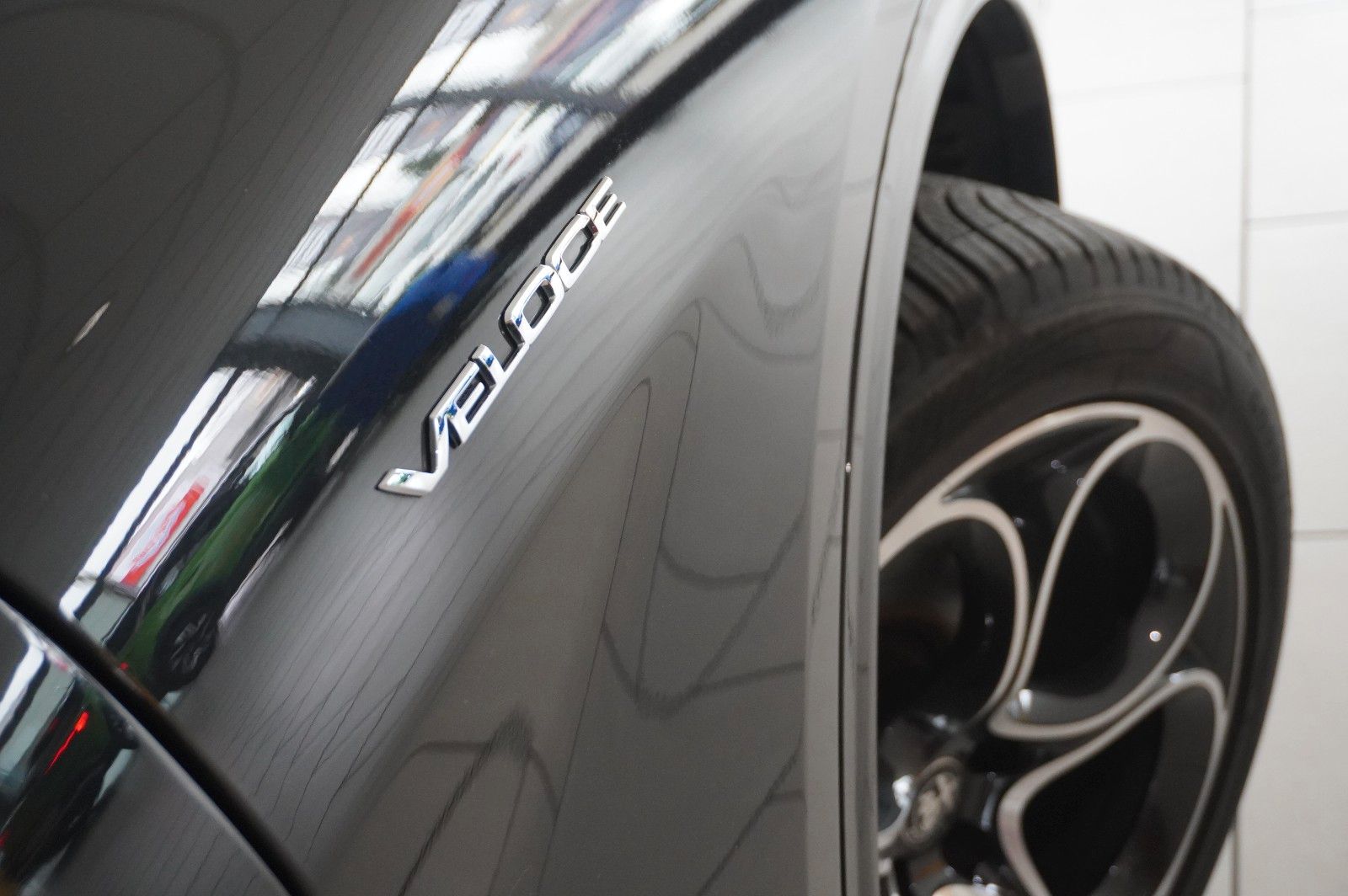 Fahrzeugabbildung Alfa Romeo Stelvio 2.2D VELOCE Q4 NAVI/LED/KAMERA/MATRIX/SH